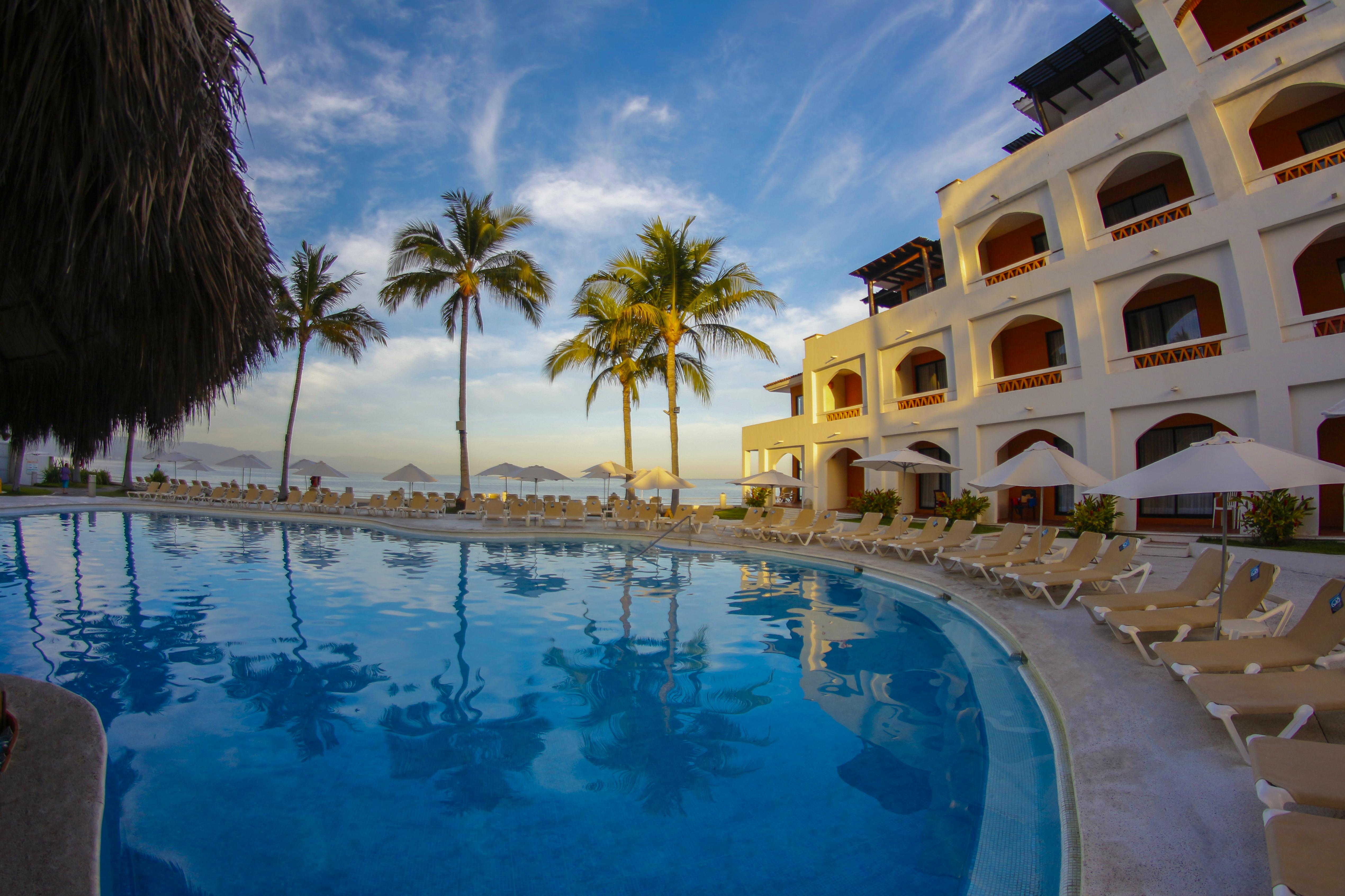 Plaza Pelicanos Club Beach Resort All Inclusive Puerto Vallarta Bagian luar foto