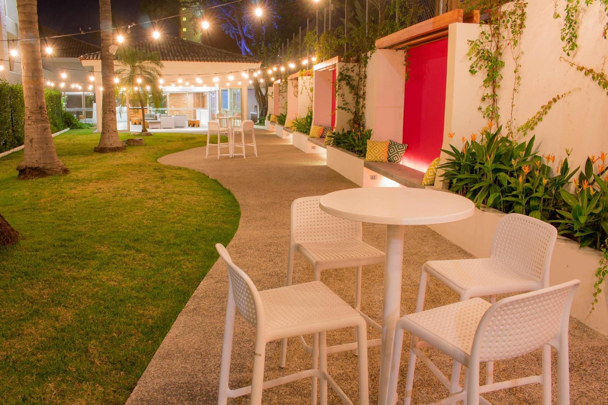 Plaza Pelicanos Club Beach Resort All Inclusive Puerto Vallarta Bagian luar foto